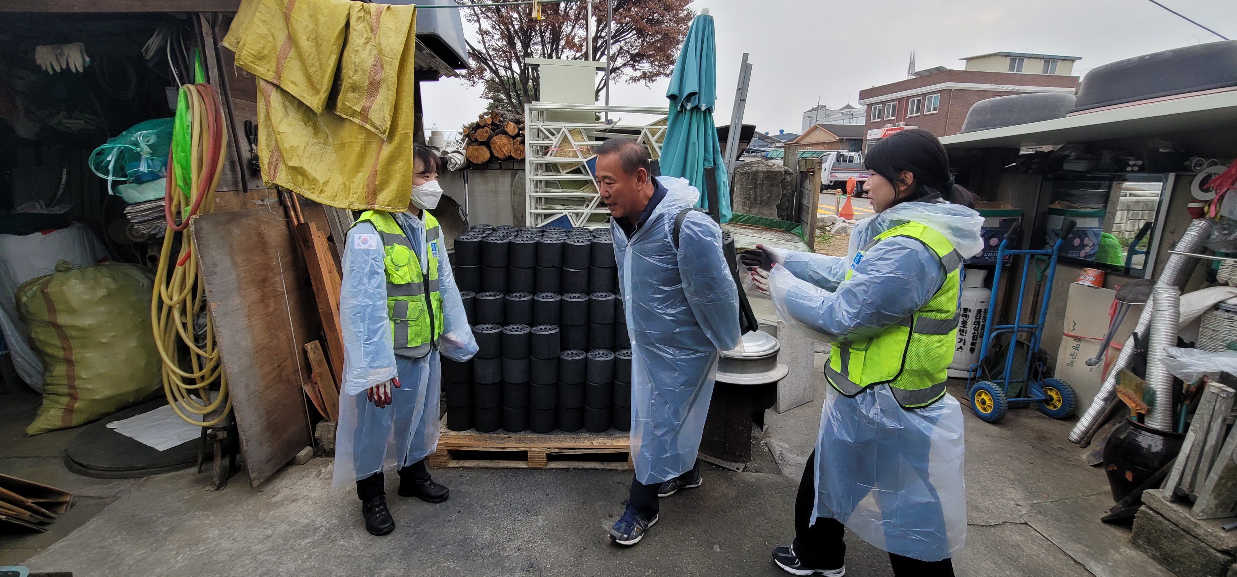 춘천경찰서-경찰발전협의회, 사랑나눔 연탄봉사활동